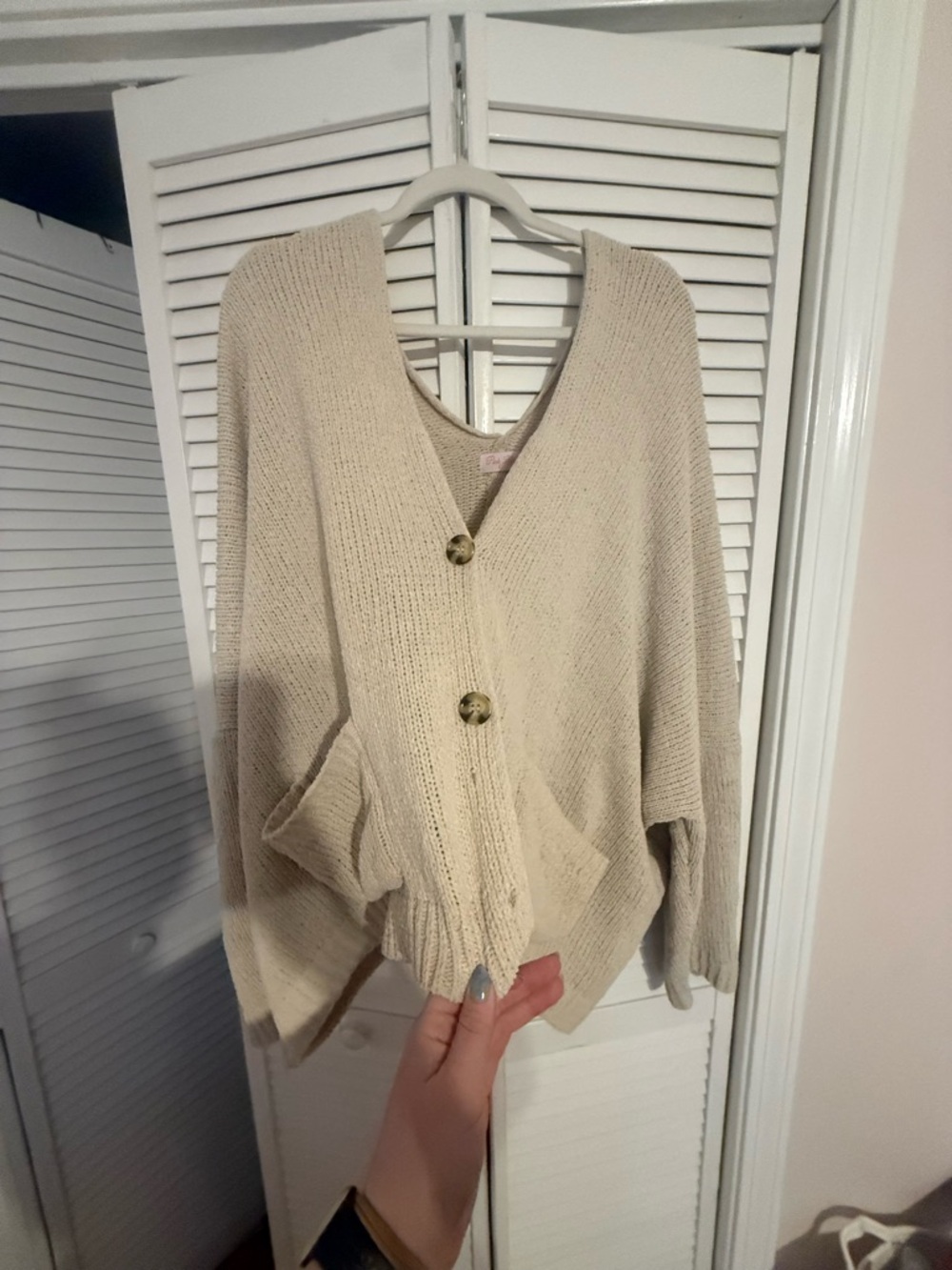 Pink Lily Cream Button-Up V-Neck Pocket Cardigan